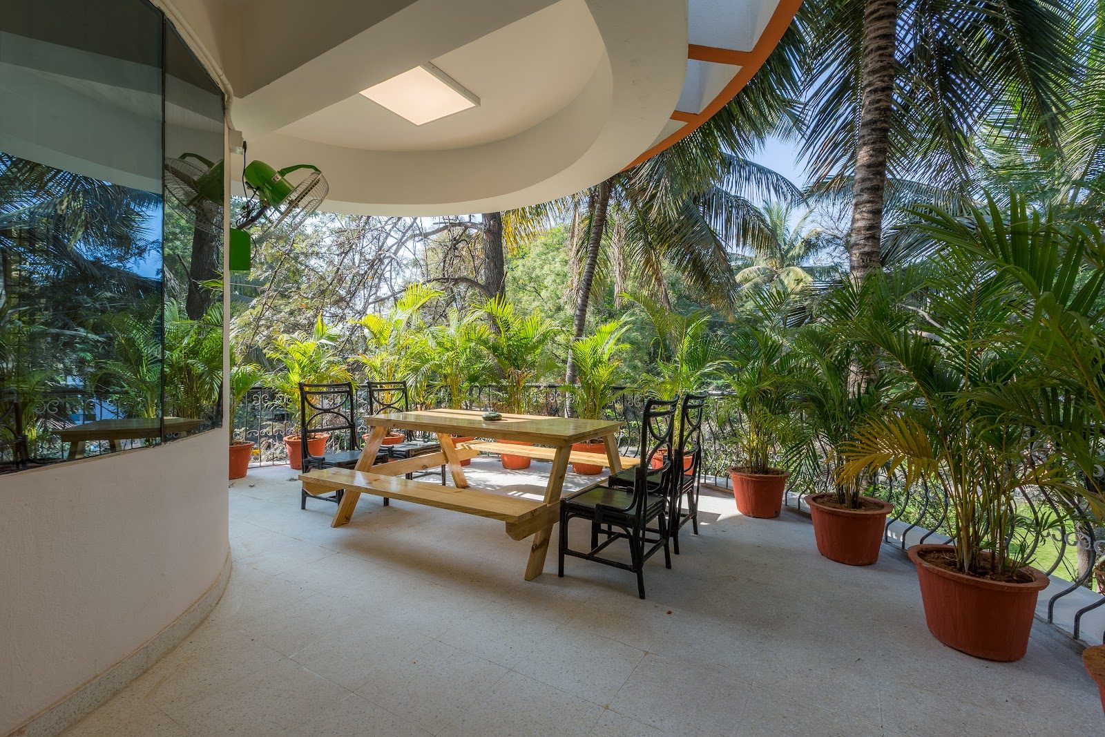 Shaded deck for informal meetings and quick catch ups