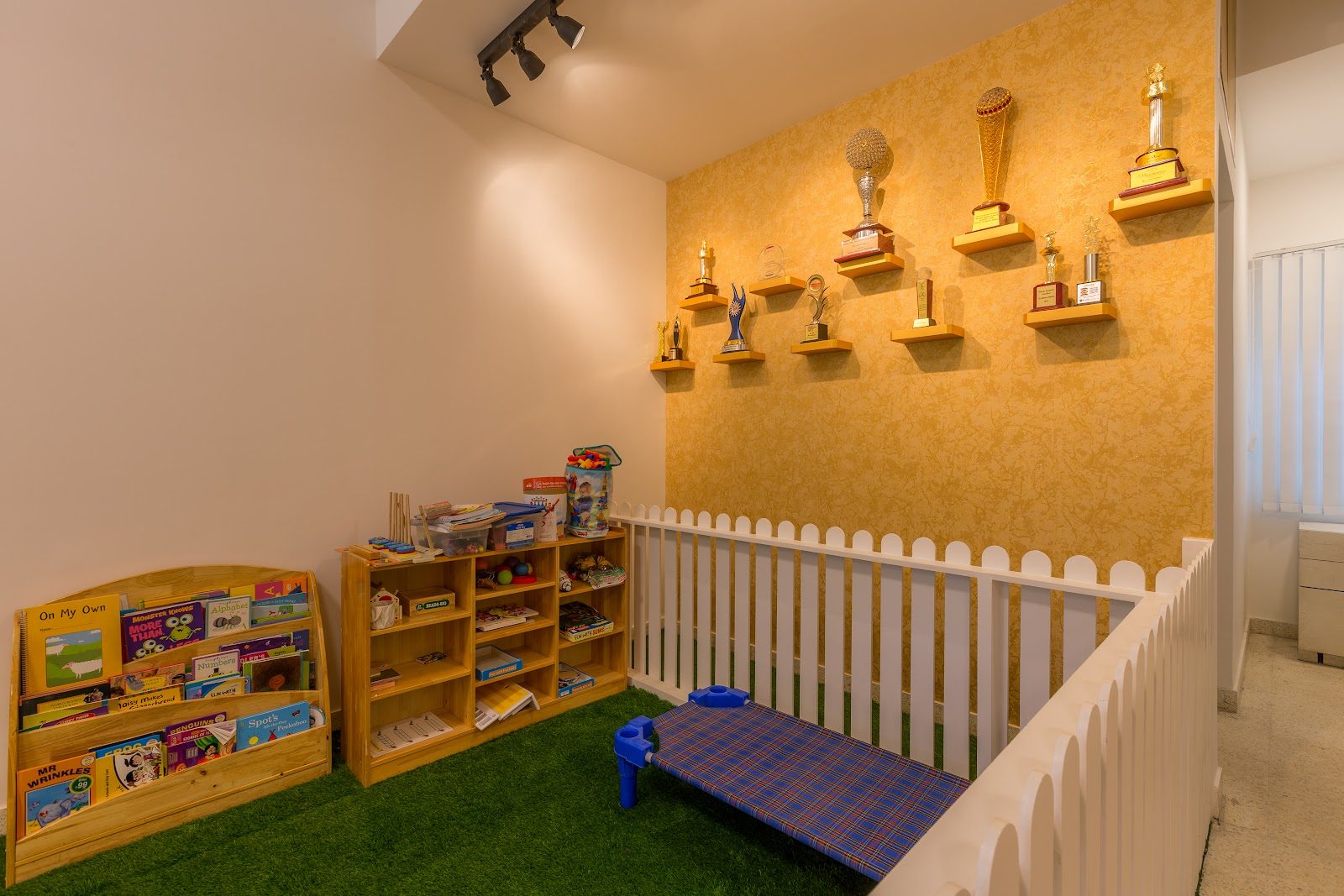 Childrens' nook and activity area